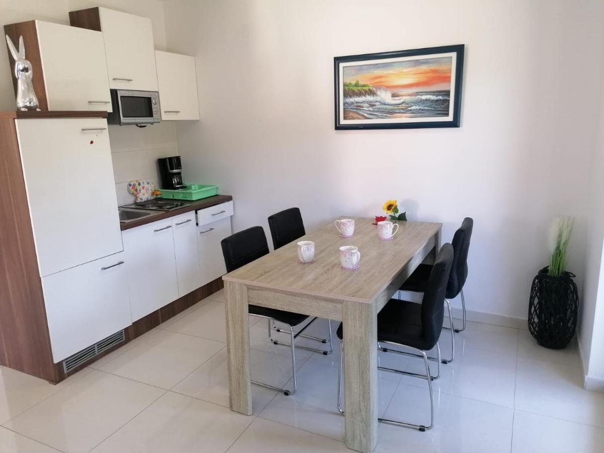 Apartmani U Kastelima Kaštela Екстериор снимка
